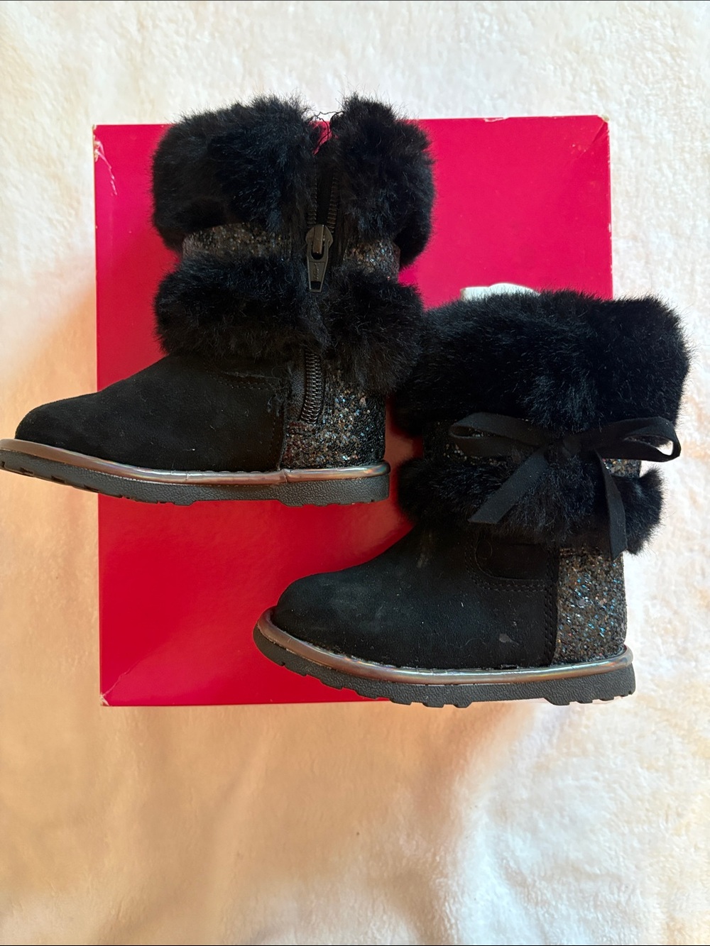 • Olive & Edie Black Faux-Fur Winter Boots with Glitter Accent